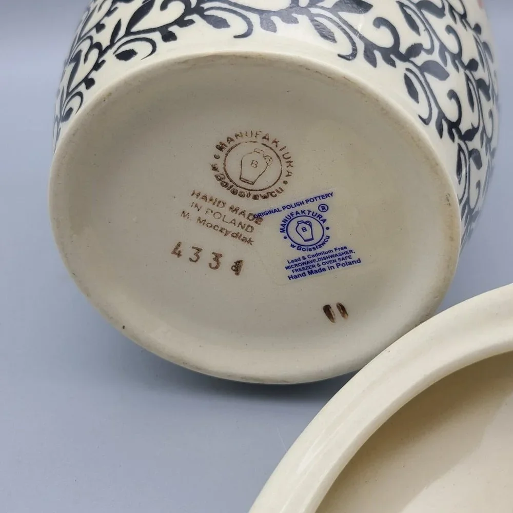 Polish Pottery Garlic and Onion Jar with lid 7